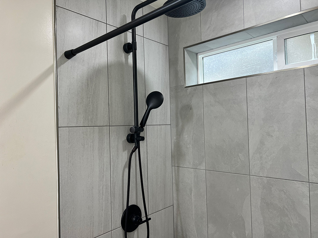 1364 Frank Street | 1364フランクストリート