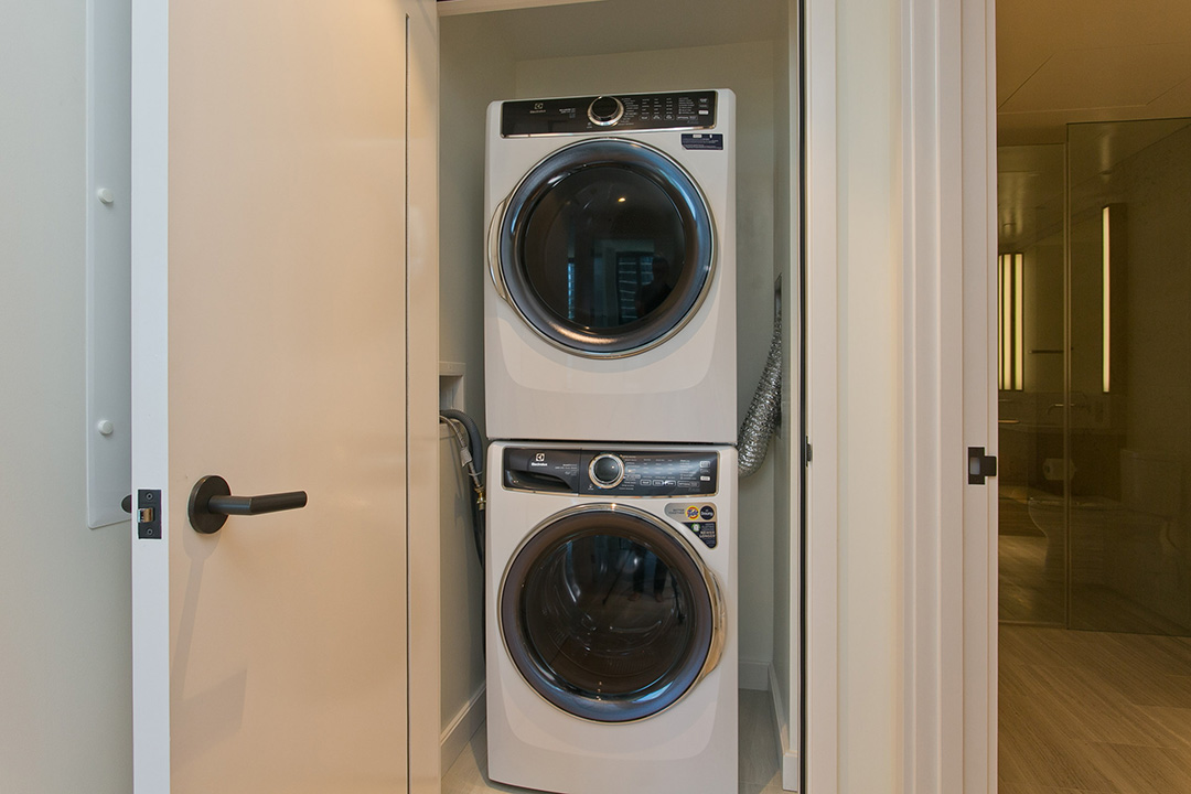 VICTORIA PLACE #2706 | ヴィクトリアプレイス #2706 VICTORIA PLACE #2706 | ヴィクトリアプレイス #2706