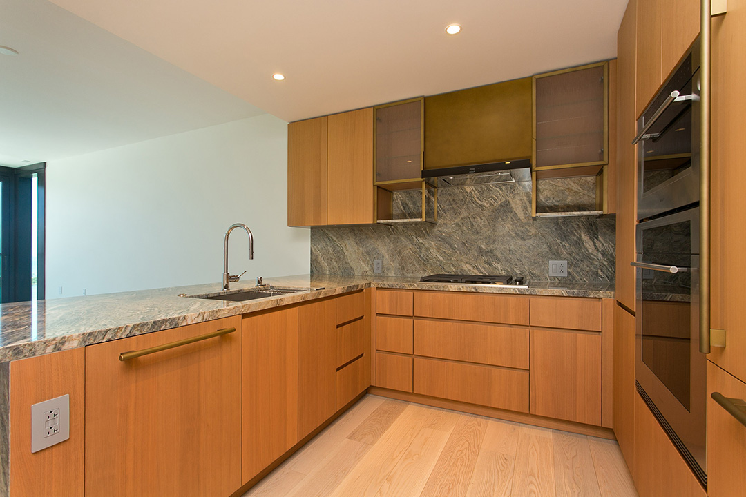 VICTORIA PLACE #2706 | ヴィクトリアプレイス #2706 VICTORIA PLACE #2706 | ヴィクトリアプレイス #2706