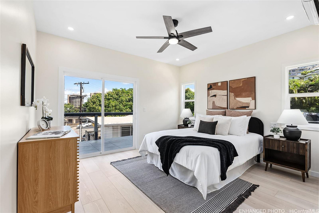 1364 Frank Street - House | 1364フランクストリート　母屋