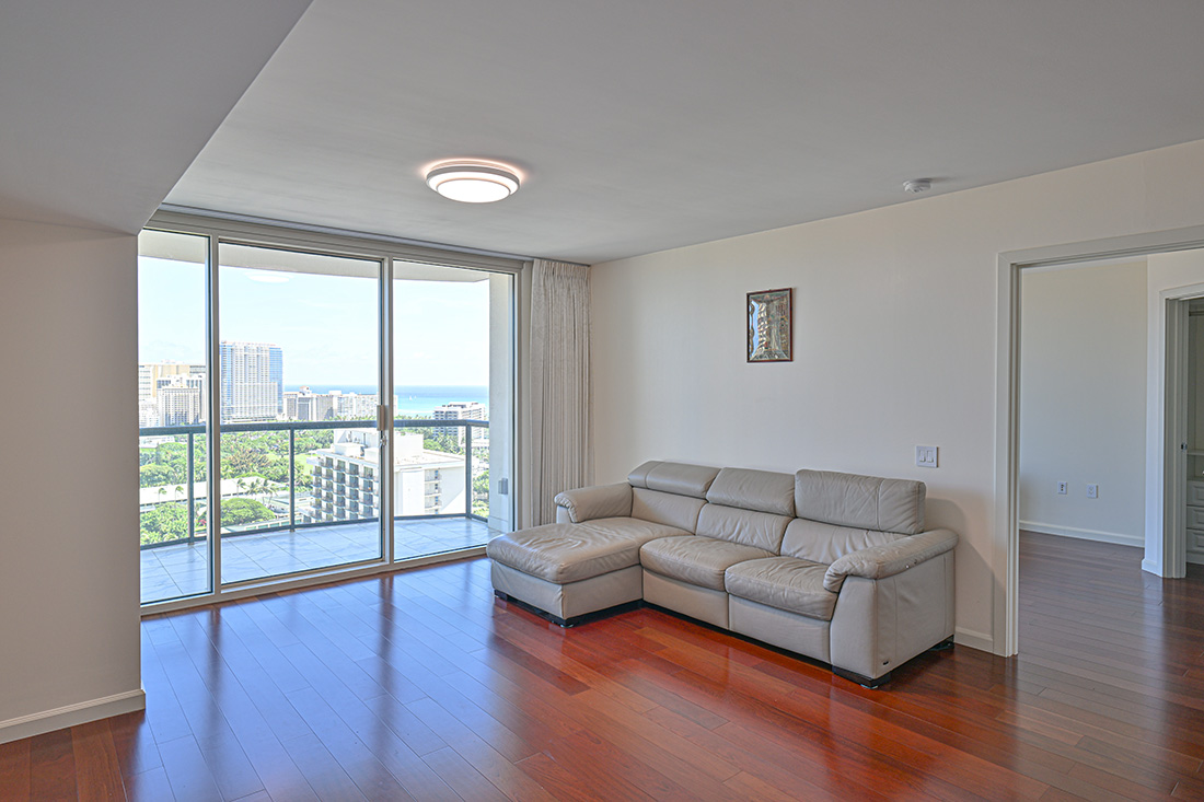 Allure Waikiki #2403 | アルーアワイキキ #2403